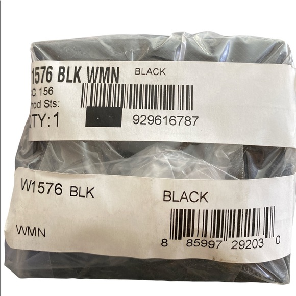 NWT Coach Park Watch, 34MM - Picture 3 of 3